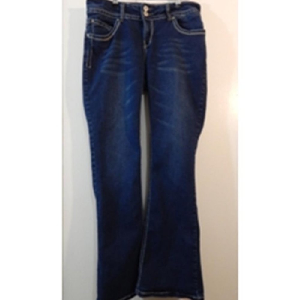 Wallflower Juniors Luscious Curvy Bootcut Jeans - Size 15